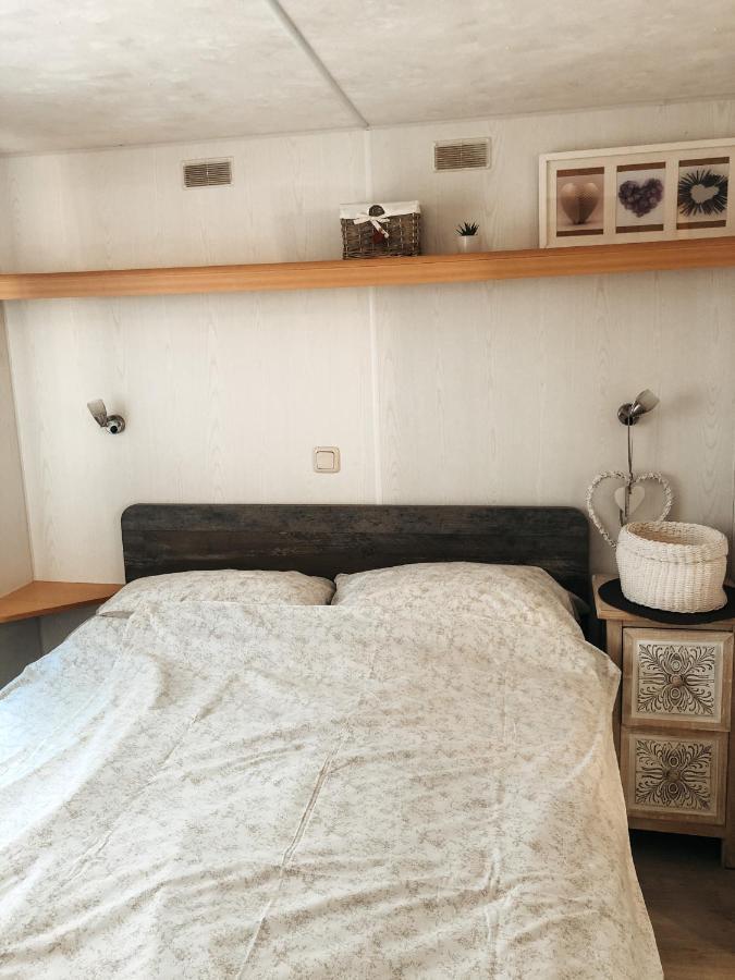 Camping Bepo Villa Sveti Filip i Jakov Exterior foto